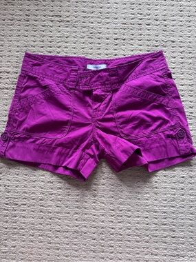 Express Women’s Magenta Cargo-Style Back Flap Pocket Cotton Shorts Size 6